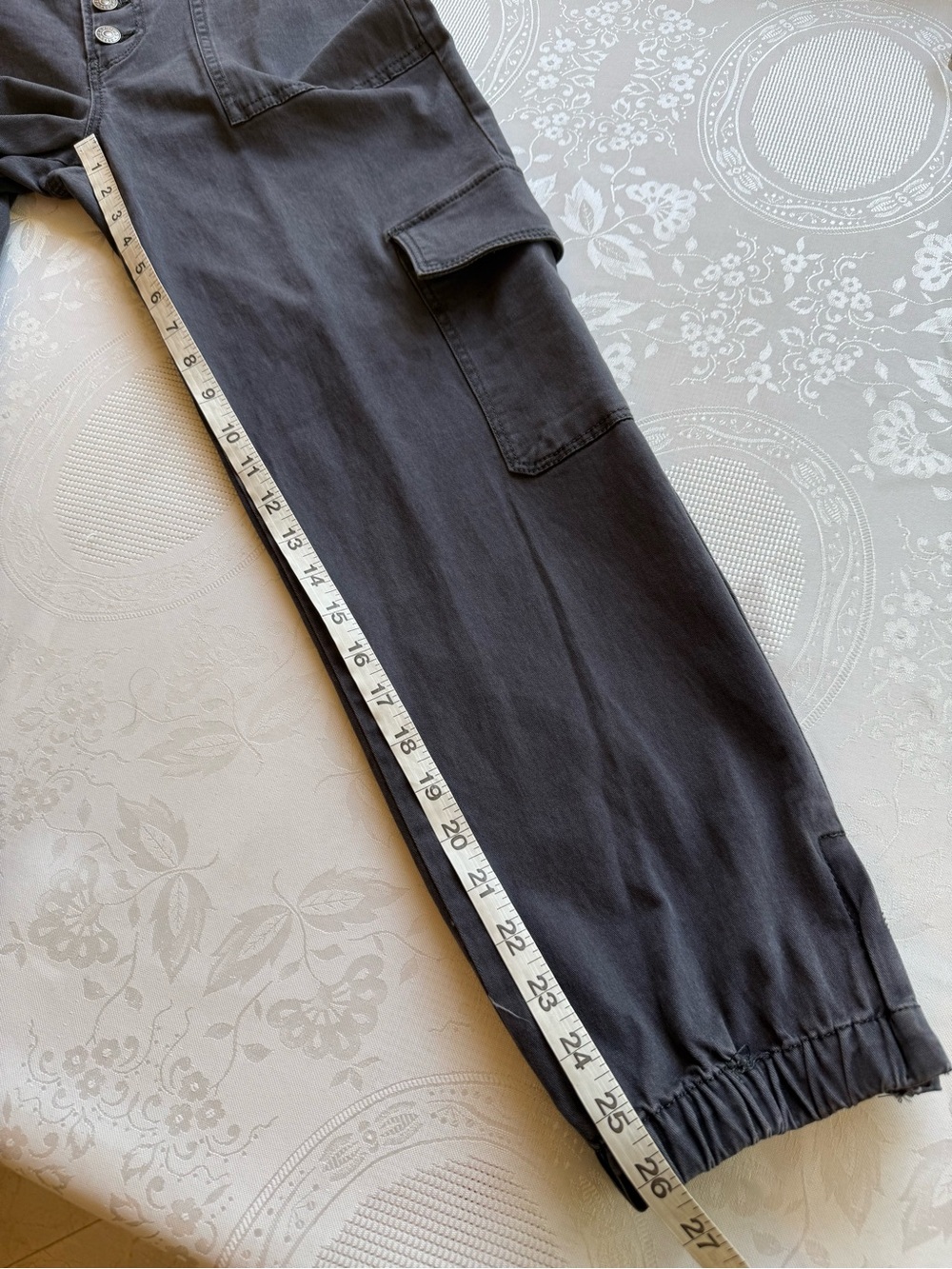 Express Cargo Stretchy Pants Charcoal Gray Ankle High-Rise Women’s Size 6R - Picture 14 of 16